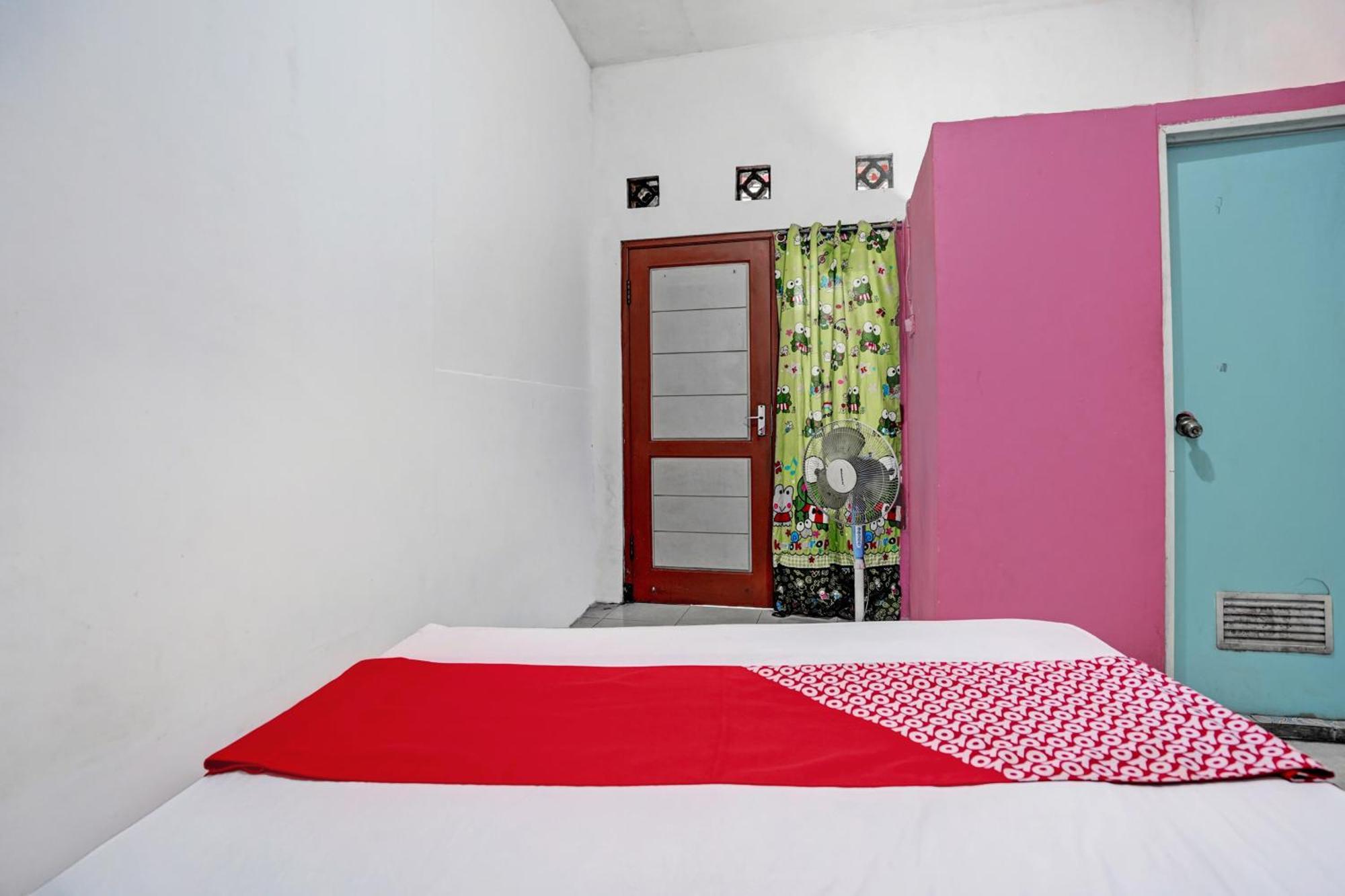 Oyo Life 92840 Wisma Morricco Jombang Dış mekan fotoğraf